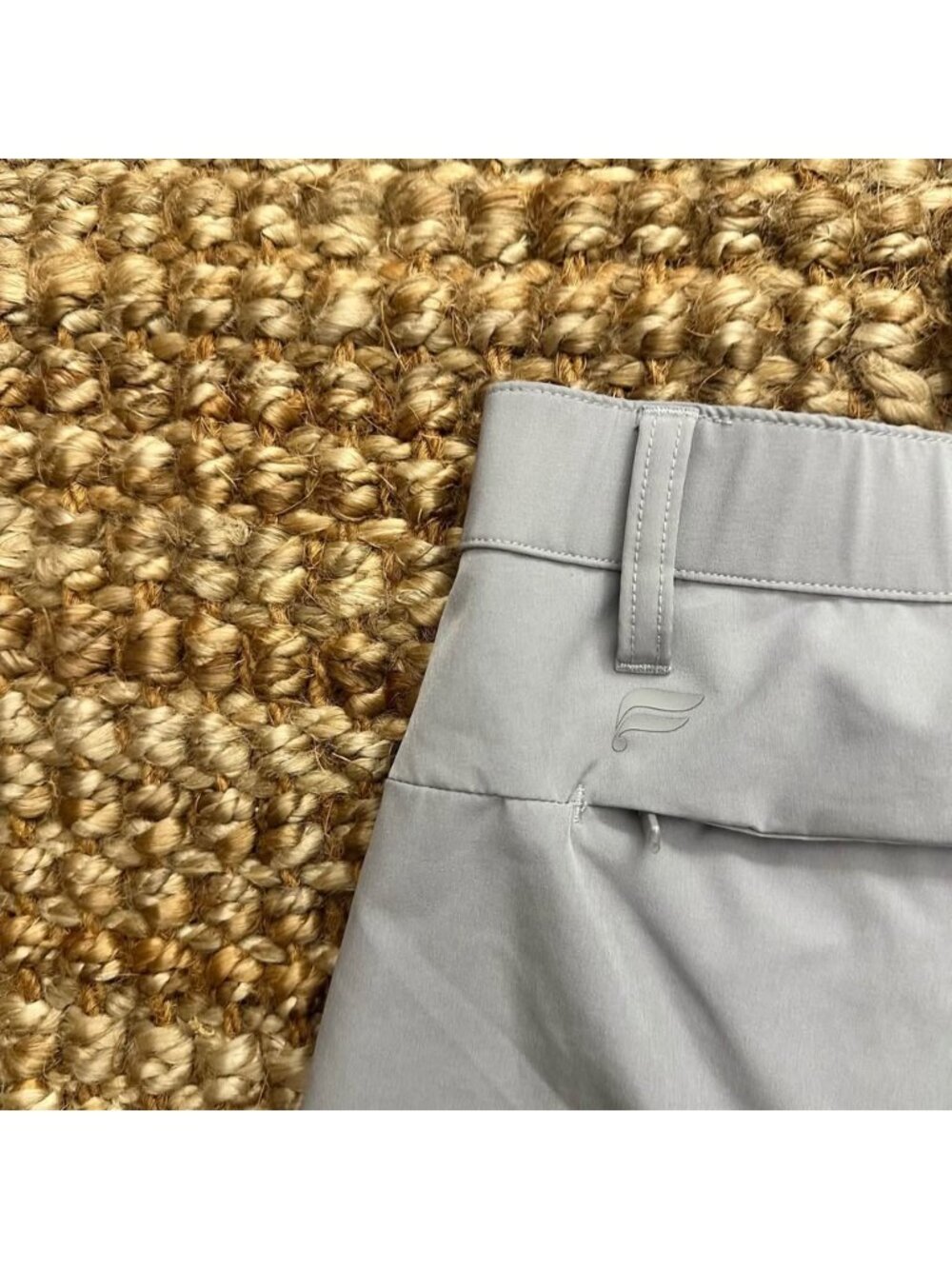 Fabletics Golf Shorts Mens Large Gray Stretch Athletic Lightweight 8” Inseam Pre